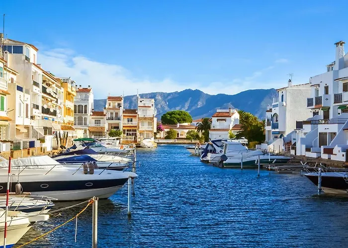 Delta Muga Con Vistas Al Mar * Empuriabrava